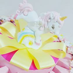 torta bomboniera unicorno magnete femminuccia e salvadanaio bomboniere battesimo online