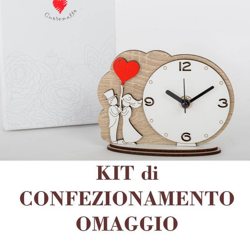 Orologio in legno made in Italy Bomboniere Cuorematto con sposi