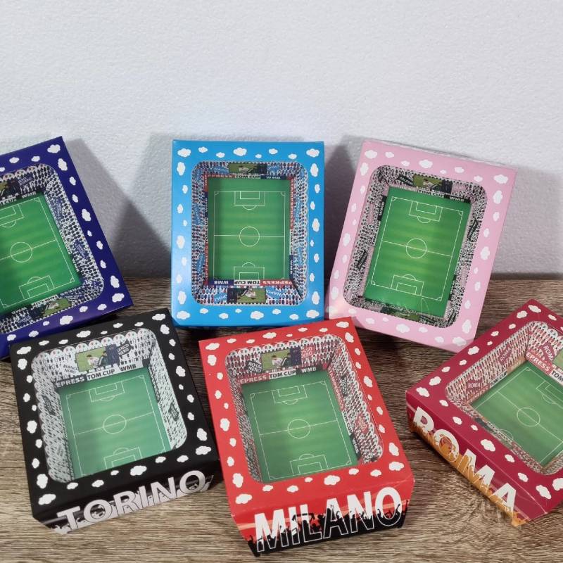scatoline portaconfetti a forma di campo da calcio